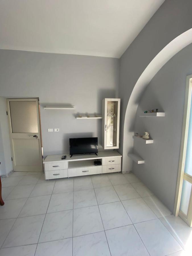 Vollga Promenade Lovely 2 bedroom Apartment Durres Bagian luar foto