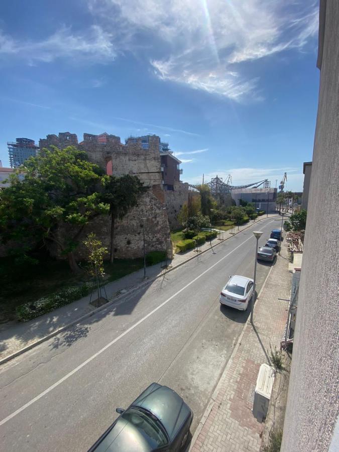 Vollga Promenade Lovely 2 bedroom Apartment Durres Bagian luar foto