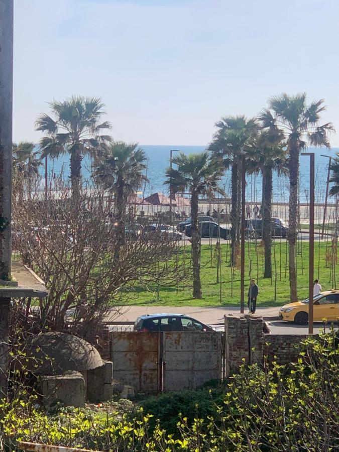 Vollga Promenade Lovely 2 bedroom Apartment Durres Bagian luar foto